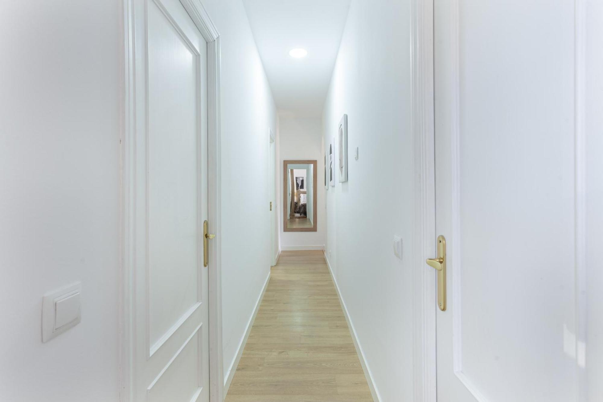 Apartamento Santa Ana Place En Мадрид Екстериор снимка