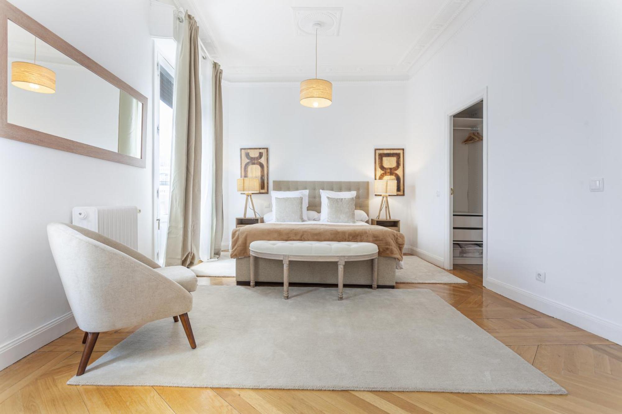 Apartamento Santa Ana Place En Мадрид Екстериор снимка